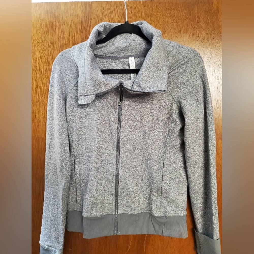 Lululemon - Be Present Jacket